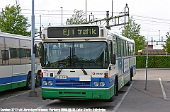 Swebus_3272_Varberg_station_20060519