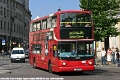 Arriva_VLA19_London_Trafalgar_Square_20060809